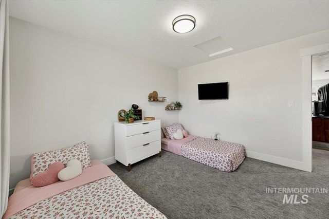1428 E Star Dr, Meridian, ID 83646