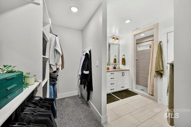 1428 E Star Dr, Meridian, ID 83646