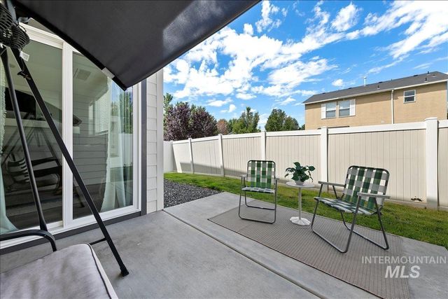 1428 E Star Dr, Meridian, ID 83646