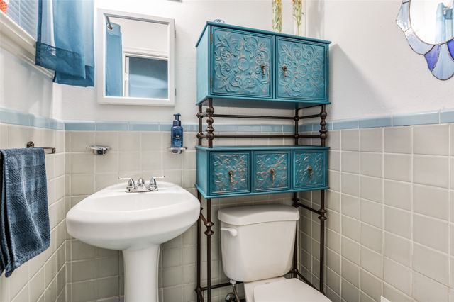 2826 Marbella Lane, Dallas, TX 75228