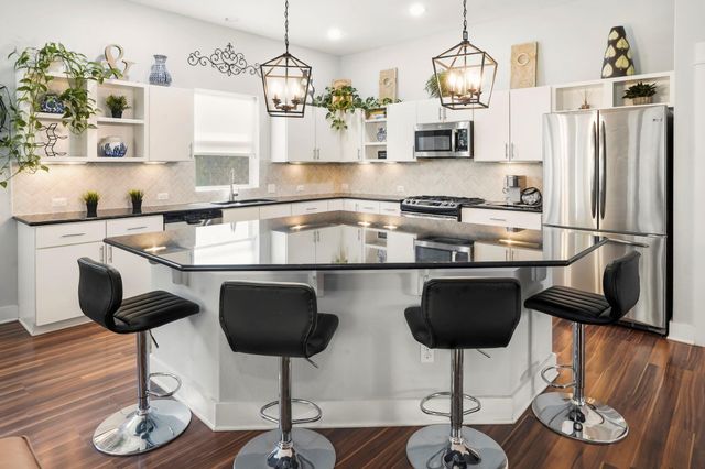 504 Bowery TRL, Austin, TX 78753