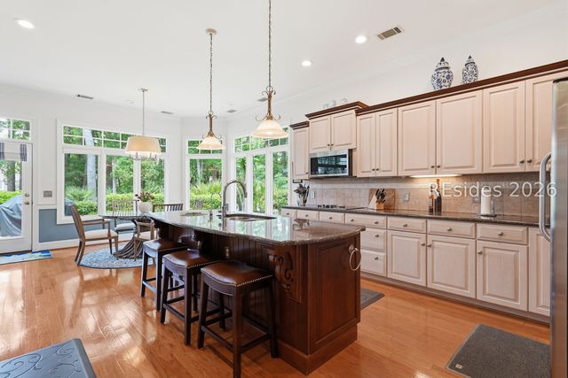13 Balmoral Pl, Hilton Head Island, SC 29926