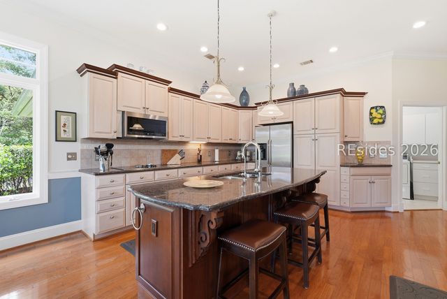 13 Balmoral Pl, Hilton Head Island, SC 29926
