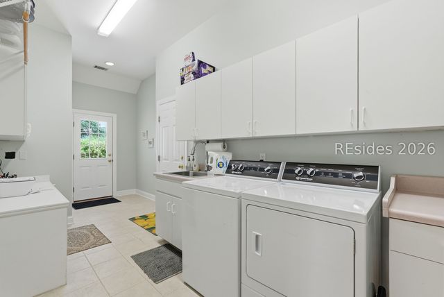 13 Balmoral Pl, Hilton Head Island, SC 29926