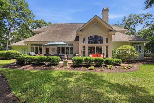 13 Balmoral Pl, Hilton Head Island, SC 29926