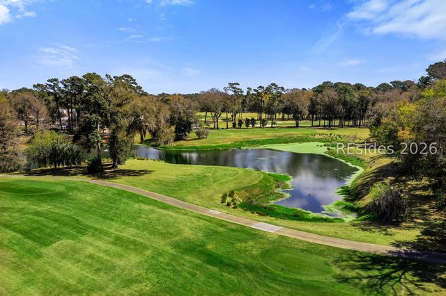 13 Balmoral Pl, Hilton Head Island, SC 29926