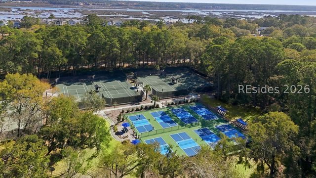 13 Balmoral Pl, Hilton Head Island, SC 29926