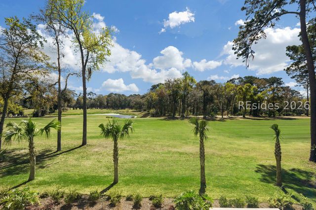 13 Balmoral Pl, Hilton Head Island, SC 29926