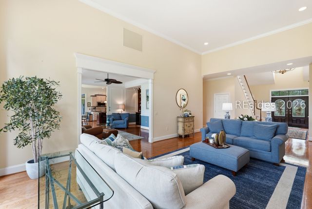 13 Balmoral Pl, Hilton Head Island, SC 29926