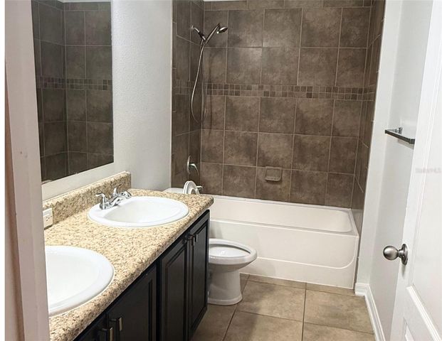 2887 MOONSTONE BEND, Kissimmee, FL 34758