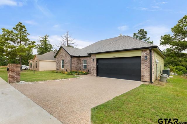 14127 Donna Dr, Brownsboro, TX 75756