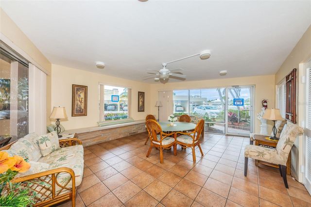 4775 COVE CIRCLE 904, St Petersburg, FL 33708