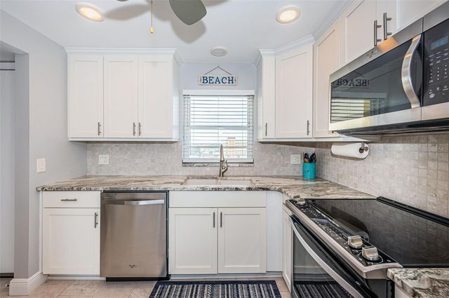 4775 COVE CIRCLE 904, St Petersburg, FL 33708