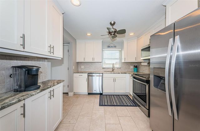 4775 COVE CIRCLE 904, St Petersburg, FL 33708