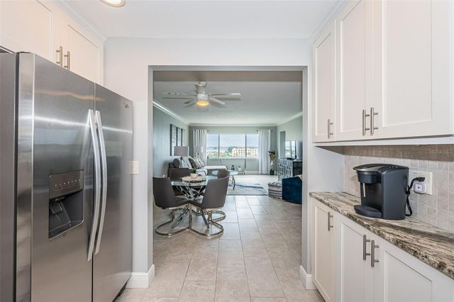 4775 COVE CIRCLE 904, St Petersburg, FL 33708