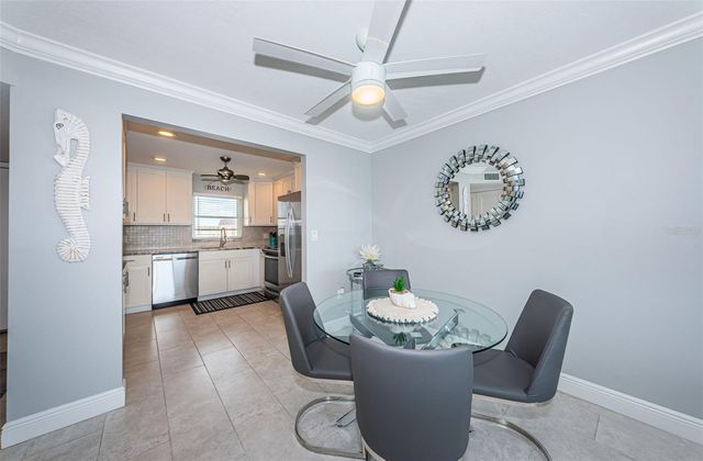 4775 COVE CIRCLE 904, St Petersburg, FL 33708