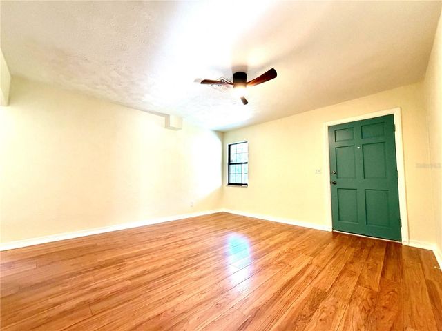 916 W ORIENT STREET, Tampa, FL 33603