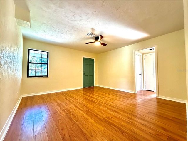 916 W ORIENT STREET, Tampa, FL 33603