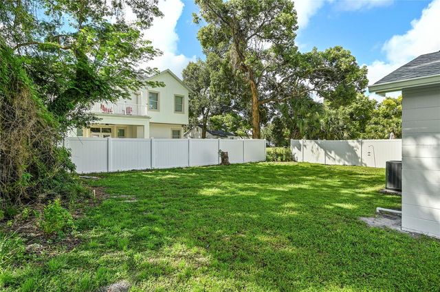 800 W CANTON AVENUE, Winter Park, FL 32789