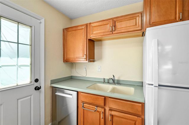 800 W CANTON AVENUE, Winter Park, FL 32789