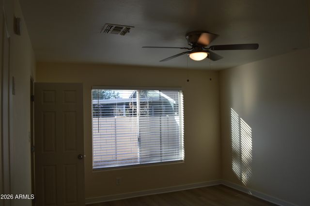 8435 W CAMPBELL Avenue, Phoenix, AZ 85037