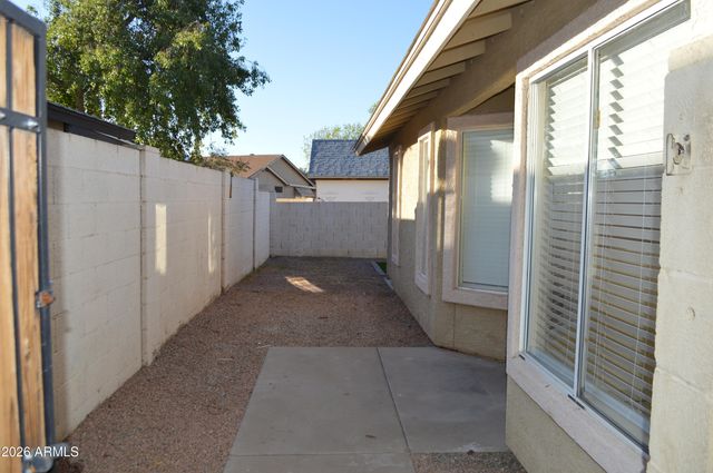 8435 W CAMPBELL Avenue, Phoenix, AZ 85037