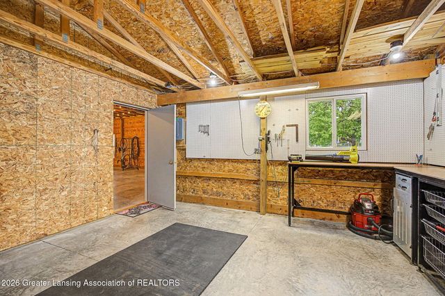 3240 Dietz Road, Williamston, MI 48895