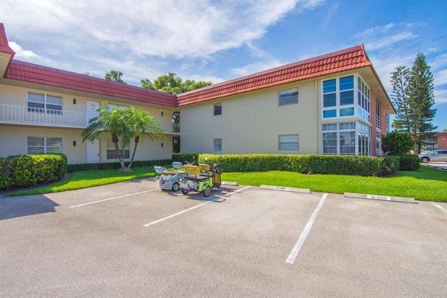 16 Vista Palm Lane 106, Vero Beach, FL 32962