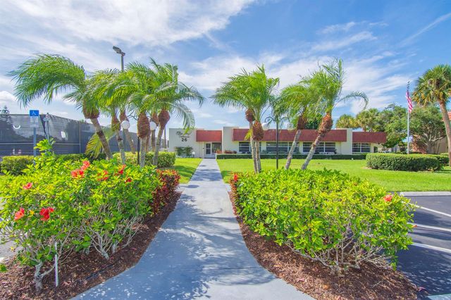 16 Vista Palm Lane 106, Vero Beach, FL 32962