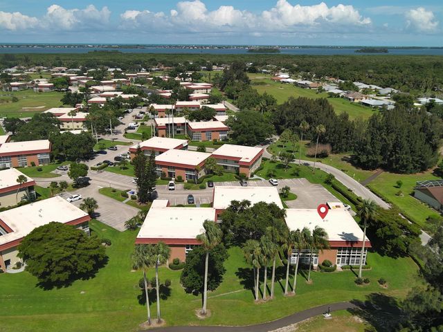 16 Vista Palm Lane 106, Vero Beach, FL 32962