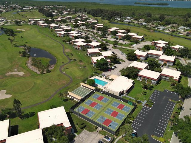 16 Vista Palm Lane 106, Vero Beach, FL 32962