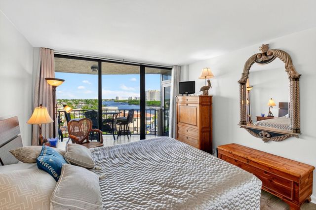 899 Jeffery St 710, Boca Raton, FL 33487