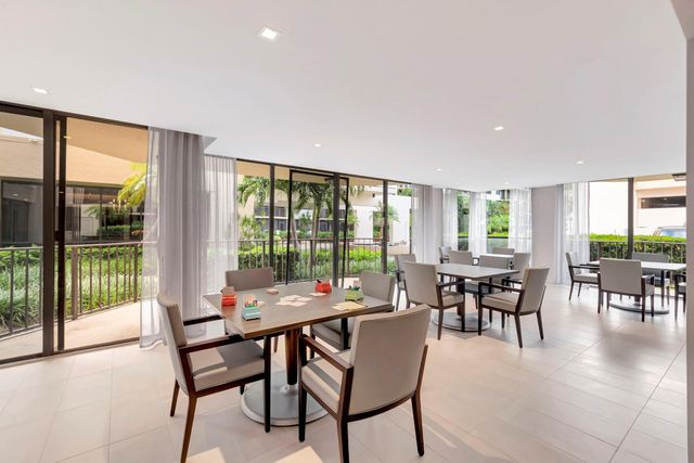 899 Jeffery St 710, Boca Raton, FL 33487