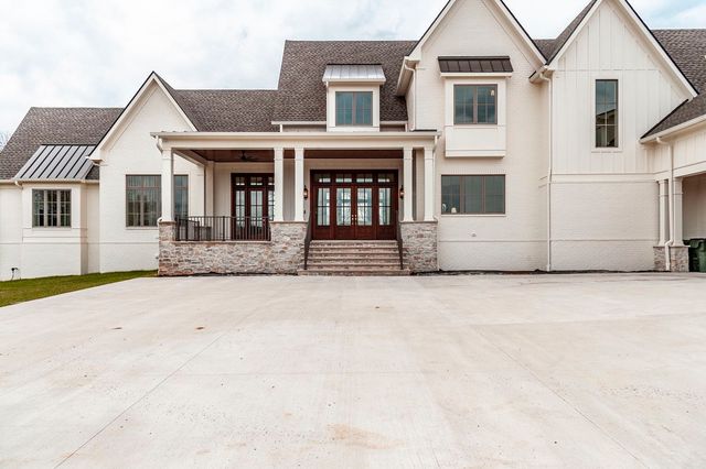 197E Bugg Hollow Rd, Gallatin, TN 37066