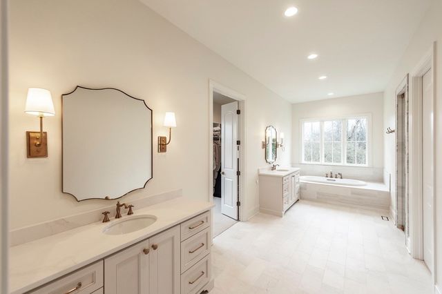 197E Bugg Hollow Rd, Gallatin, TN 37066