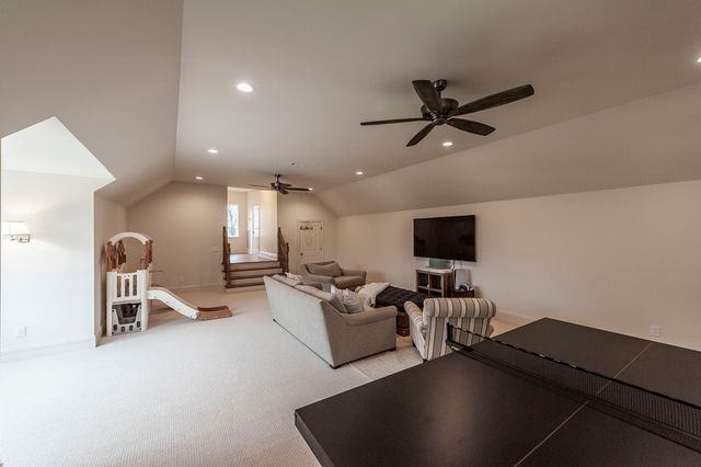 197E Bugg Hollow Rd, Gallatin, TN 37066