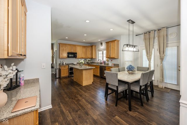 5889 Pebblestream Drive, Carmel, IN 46033