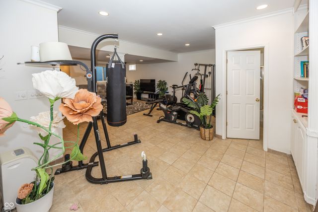 5889 Pebblestream Drive, Carmel, IN 46033