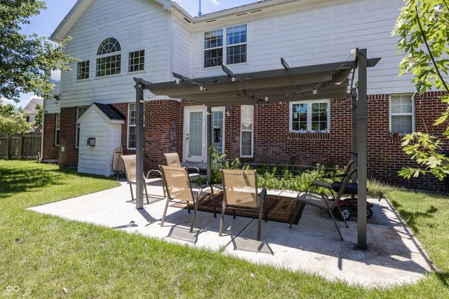 5889 Pebblestream Drive, Carmel, IN 46033