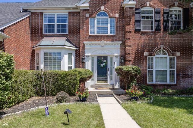 5889 Pebblestream Drive, Carmel, IN 46033