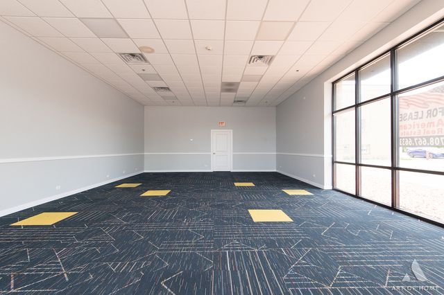 7929 W Cermak Road I, North Riverside, IL 60546