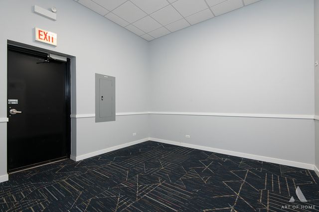 7929 W Cermak Road I, North Riverside, IL 60546
