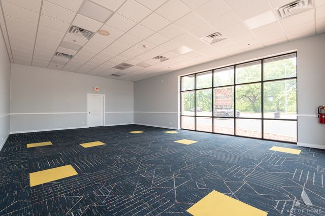 7929 W Cermak Road I, North Riverside, IL 60546