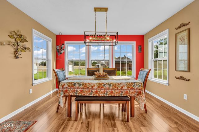 13053 N River Grove Drive, Columbus, IN 47203