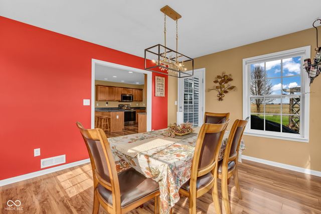 13053 N River Grove Drive, Columbus, IN 47203