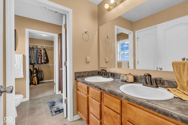 13053 N River Grove Drive, Columbus, IN 47203