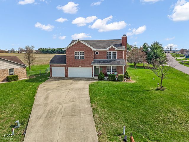 13053 N River Grove Drive, Columbus, IN 47203