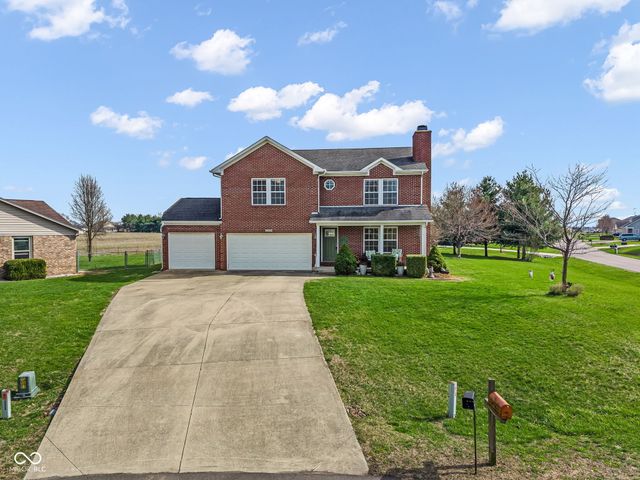 13053 N River Grove Drive, Columbus, IN 47203