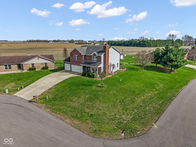 13053 N River Grove Drive, Columbus, IN 47203