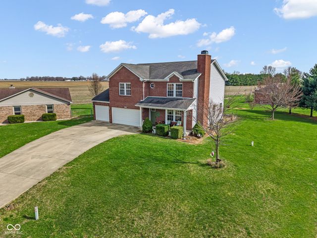 13053 N River Grove Drive, Columbus, IN 47203